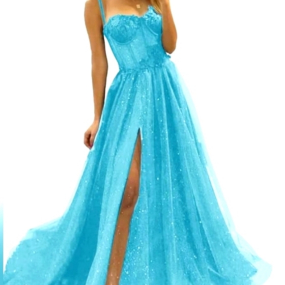 24 Hour Dress Show Train! Created by @Sellquick815 Starting 8AM Posher➡️ Posher - Picture 6 of 10